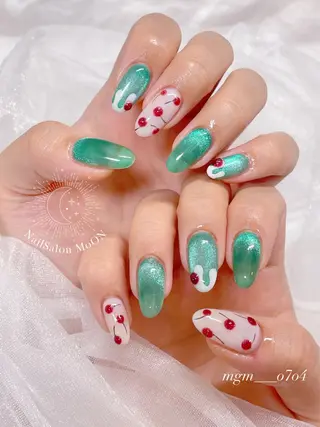 ネイル MoON...❤︎ MeGuのネイルデザイン