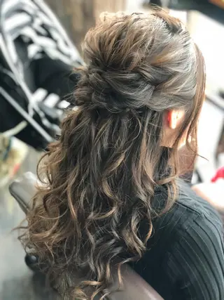 ロング カラー ヘアアレンジ TOKI /透明感/原宿のヘアスタイル