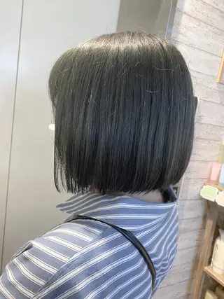 ショート カラー MANAMI 🥀ウルフカットのヘアスタイル