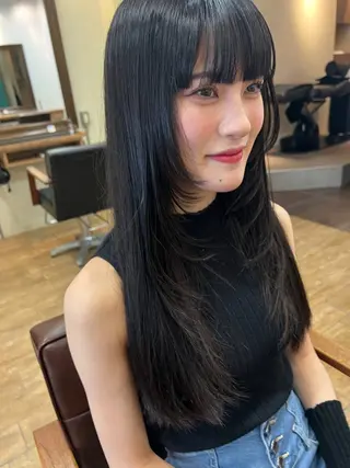 ロング 小林 綾美のヘアスタイル
