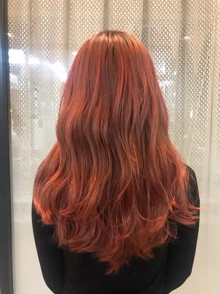 ロング カラー 松田 アカリのヘアスタイル