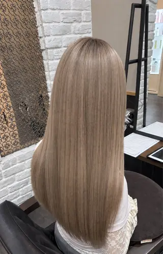 ロング 艶カラー✨️派手髪 🦄renのヘアスタイル