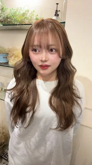 ロング カラー Konomura Neneのヘアスタイル