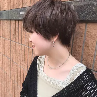ショート カラー レイヤー/顔周り /AKARIのヘアスタイル