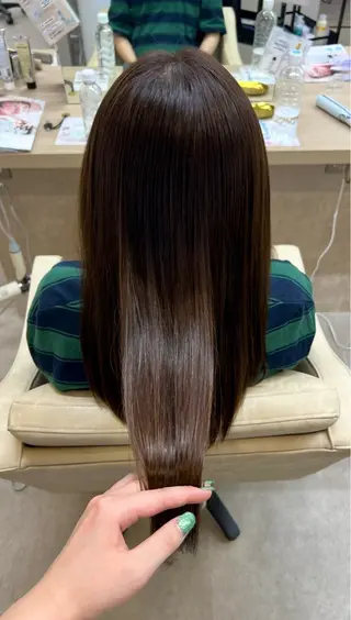 ロング カラー 山下 稚葉 艶髪/透明感カラーのヘアスタイル