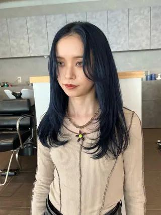 セミロング カラー 桃果 momokaのヘアスタイル