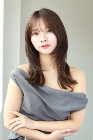 セミロング カラー 橋本 侑香のヘアスタイル