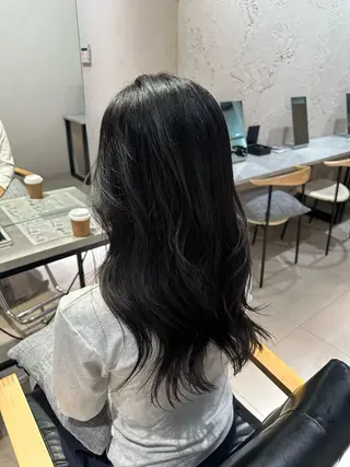 ロング Unami/新宿 TSUKIのヘアスタイル