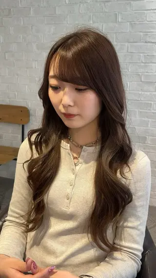ロング 彩菜 艶カラー.⋆𝜗𝜚のヘアスタイル