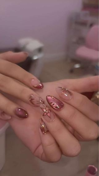 ネイル M.Queenネイル サロン天神今泉店のネイルデザイン