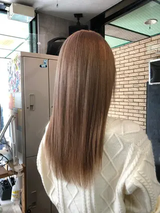 セミロング カラー ワンホンレイヤー エクステづまのヘアスタイル