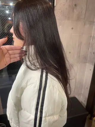 ロング ブリーチ縮毛矯正 LAFFYuiのヘアスタイル