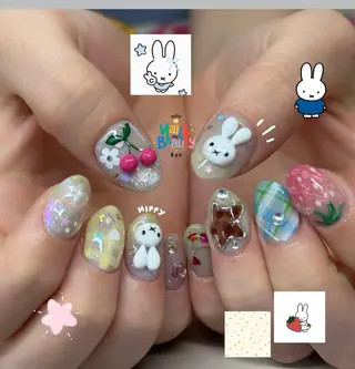 ネイル Chiara 持ち込み専門のネイルデザイン