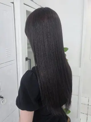 ロング カラー toiro ちだしえりのヘアスタイル