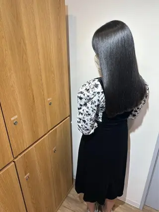 ロング 新 心寧のヘアスタイル