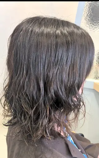 セミロング パーマ 古屋 美春のヘアスタイル