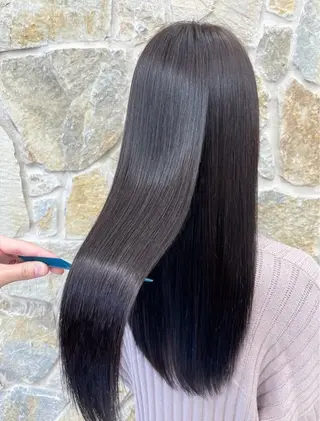 ロング 尾前 了守のヘアスタイル