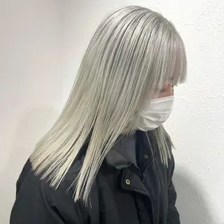 セミロング カラー shiho .のヘアスタイル