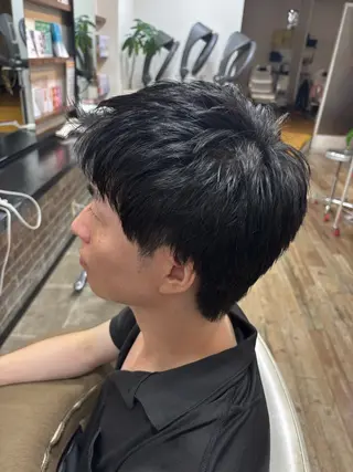 ヘアアレンジ メンズ イツキ🌕デザインカ ラー🥨髪質改善🫧のヘアスタイル