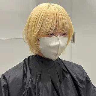 ショート 盛れる透明感カラー・ momokaのヘアスタイル