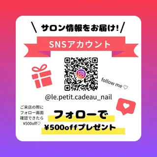 ネイル 𝑝𝑒𝑡𝑖𝑡 𝐾𝑎𝑛𝑛𝑎のネイルデザイン