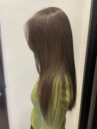 カラー 江田 彩那のヘアスタイル