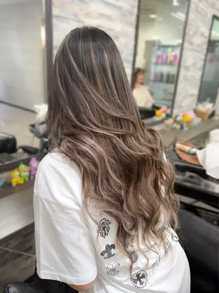 ロング ハイトーンエクステ 🎩カズキ🎩のヘアスタイル
