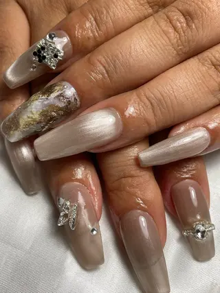 ネイル Bavardage Nailのネイルデザイン