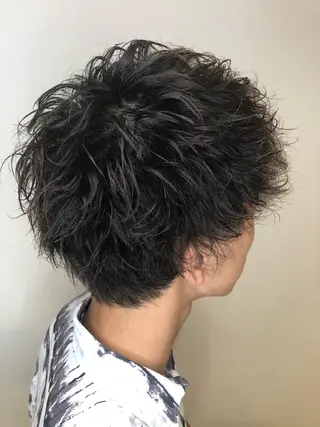 ショート パーマ メンズ メンズヘア特化 崎田 成人のヘアスタイル