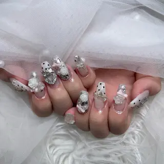 ネイル 🌈 Laule'aのネイルデザイン