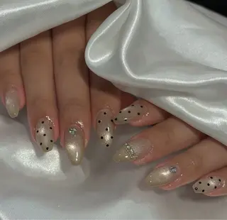ネイル LAVISH nanamiのネイルデザイン