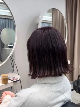 ショート バタフライレイヤー/ ニシトモユキのヘアスタイル