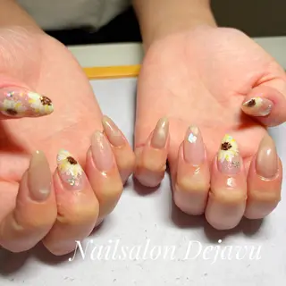 ネイル Nail salon Dejavu 🌿のネイルデザイン