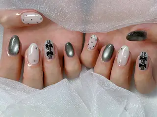 ネイル Queennail 北堀江Yumiのネイルデザイン