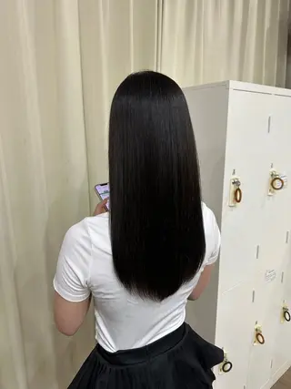 カラー 坂本 小春のヘアスタイル