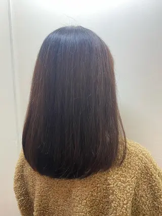 ミディアム 氷見 早祐香のヘアスタイル