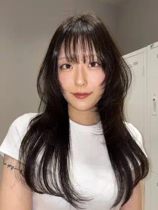 ロング ブリーチ🌟レイヤー 縮毛矯正/青木華音のヘアスタイル