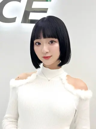 ショート カラー ヘアアレンジ 縮毛矯正🤍 ボブ/ HIKARIのヘアスタイル