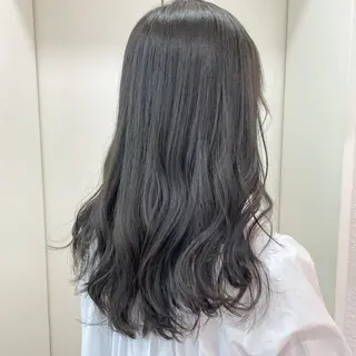 セミロング カラー TRENCH 相澤 果歩のヘアスタイル