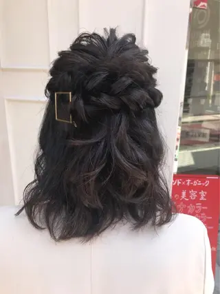 ミディアム ヘアアレンジ Blanco Color&Careのヘアスタイル