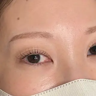 アイブロウ EBRIS🌿 HINATA(浦和)のマツエク・マツパデザイン