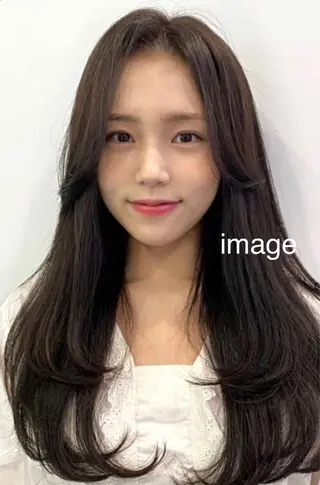 ロング カラー レイヤーカット🎀 kanaのヘアスタイル