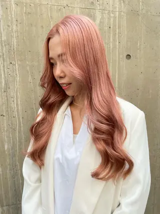 ロング カラー STUD YUKIのヘアスタイル