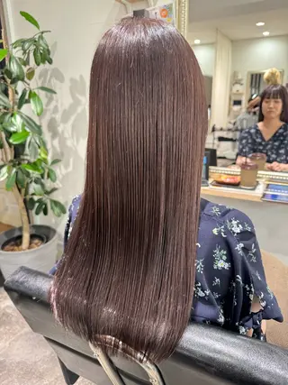 セミロング ayaka 縮毛矯正レイヤーのヘアスタイル