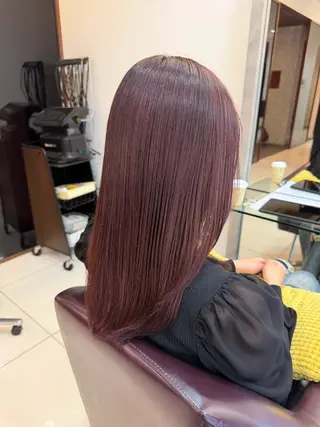 カラー 林 莉瑠のヘアスタイル