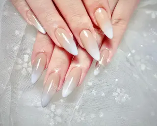 ネイル 🦋 Queenieのネイルデザイン