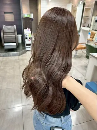 ロング カラー 西岡 英菜のヘアスタイル