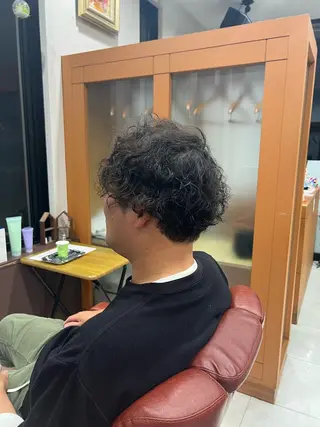 ミディアム 藤田 竜成のヘアスタイル