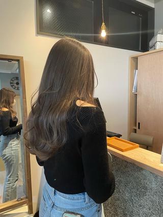 ロング 阿部 智子のヘアスタイル