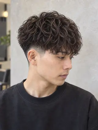 ショート パーマ メンズ メンズパーマ特化 TAKE高崎駅のヘアスタイル